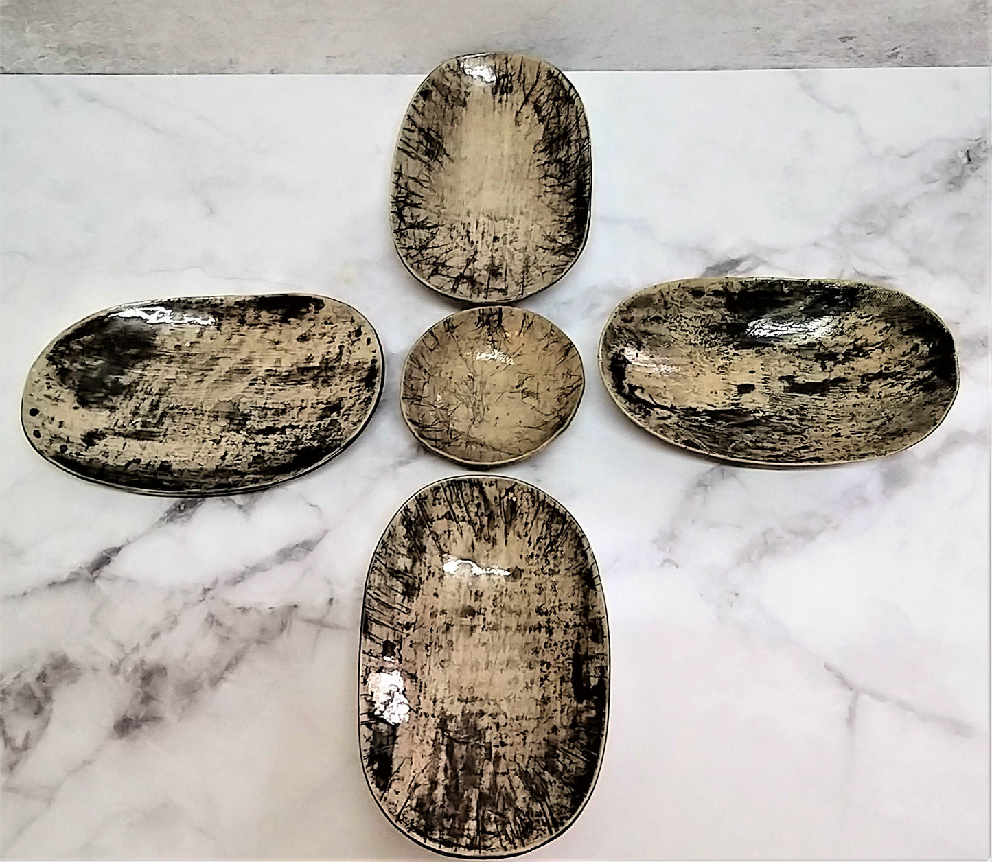 MODERN SEDER PLATE