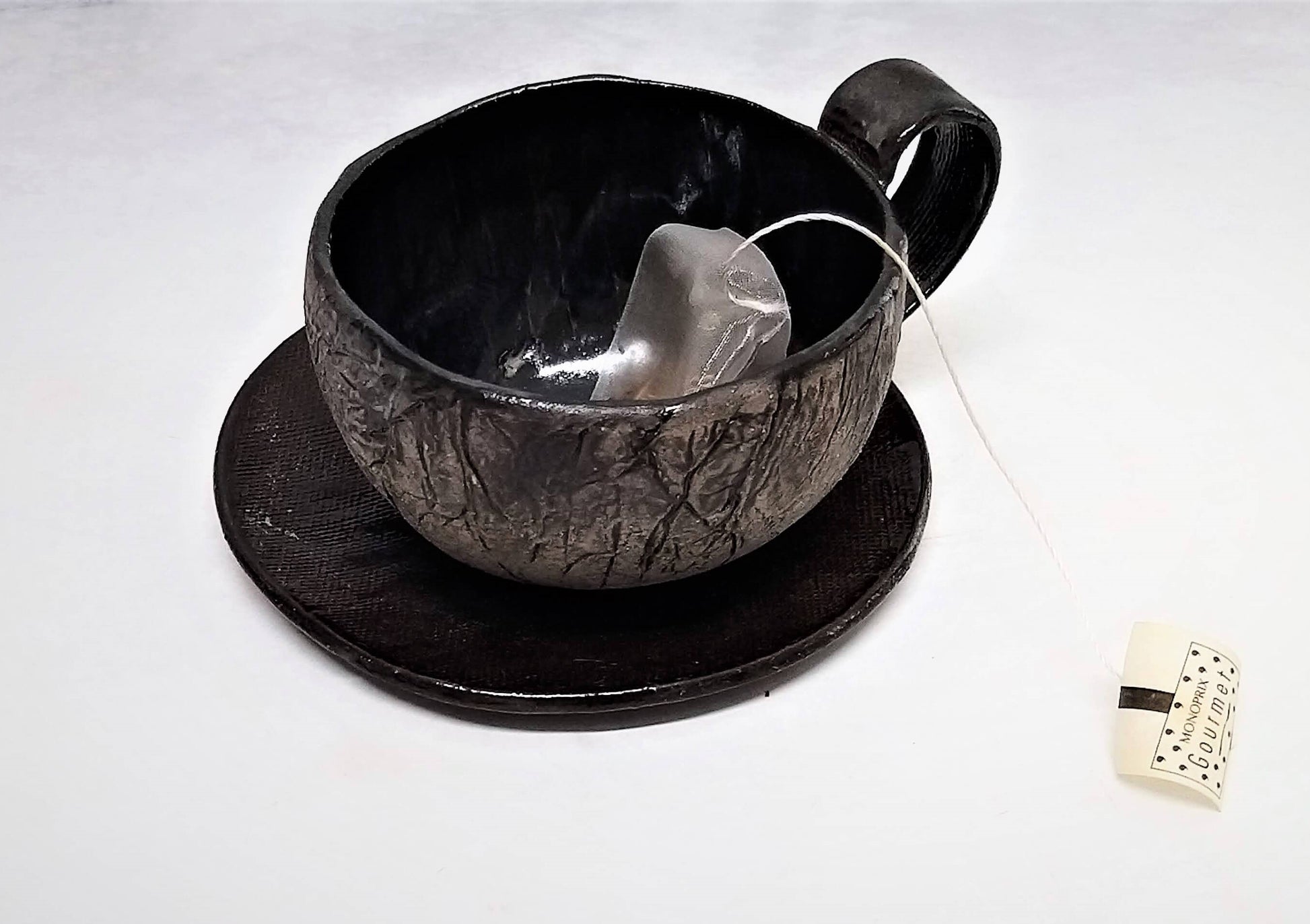 ספל תה ותחתית מעוצבים מקרמיקה