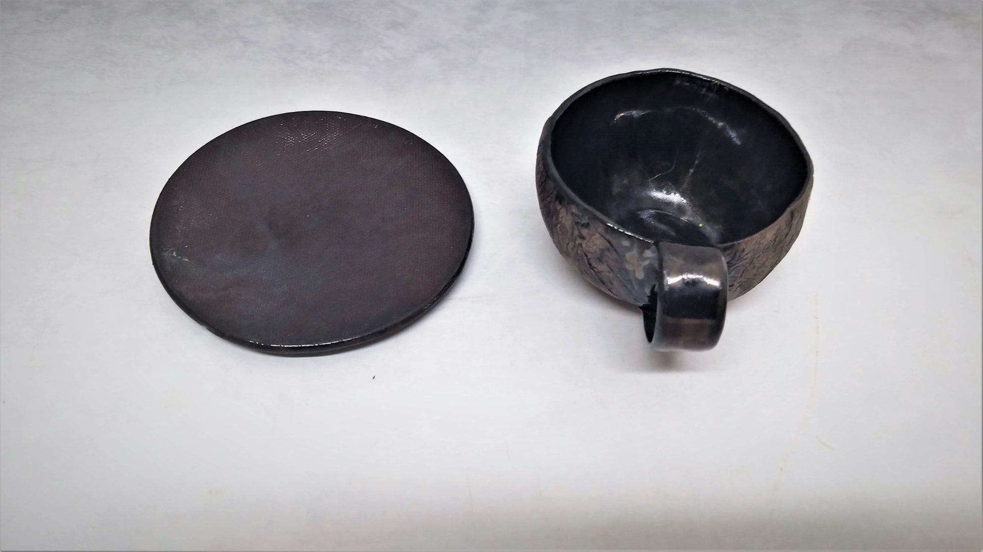 ספל ותחתית מקרמיקה עבודת יד