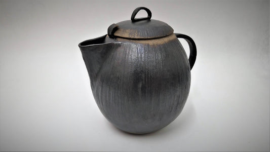 קומקום קרמיקה בעבודת יד