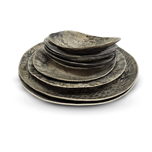 סט צלחות קרמיקה גווני אפור בעבודת יד