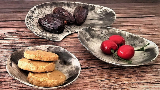 צלחות פורצלן לבנות לקינוח