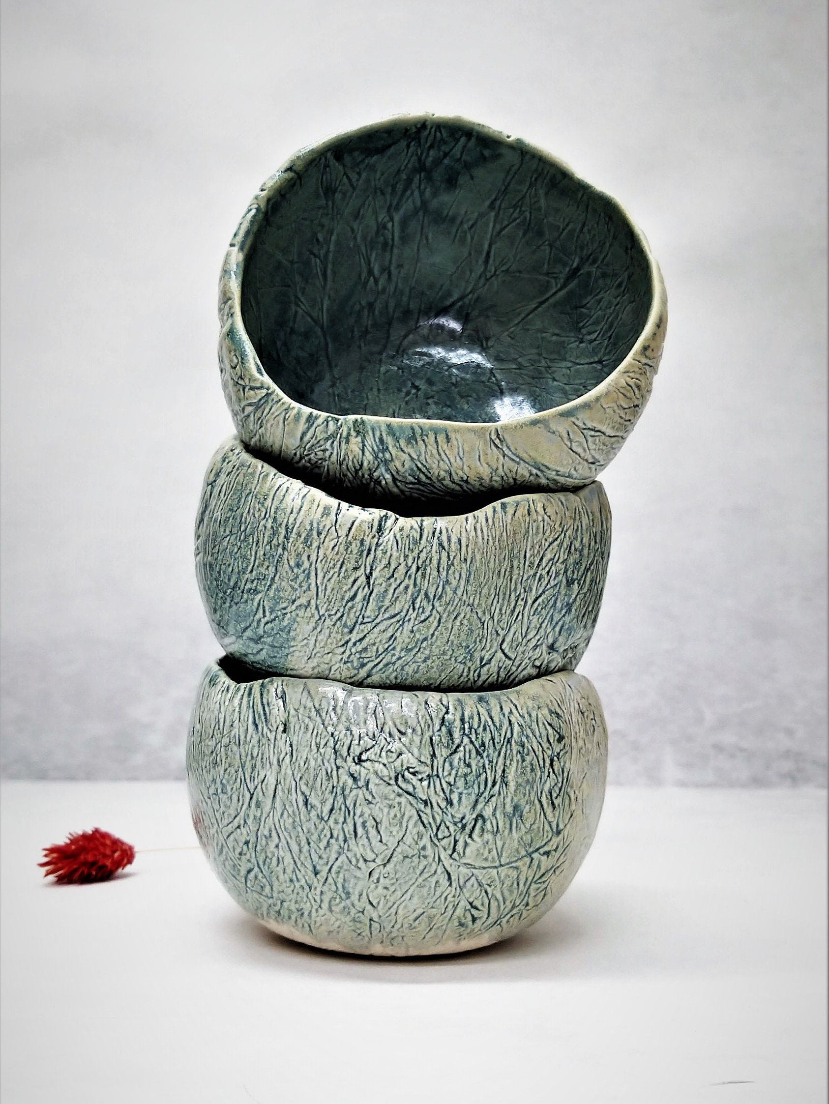 קערות קרמיקה מעוצבות בעבודת יד