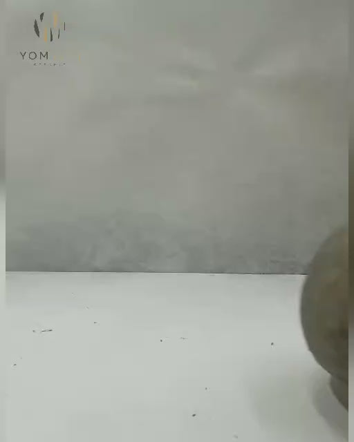 וידאו אגרטל אפור מקרמיקה עבודת יד